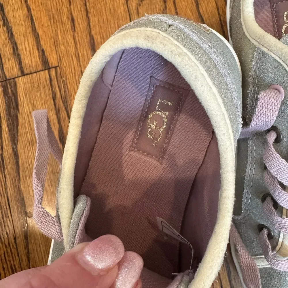 UGG Metallic Silver Gold Kids Sneakers Lavender Purple Like New Girls Size 1